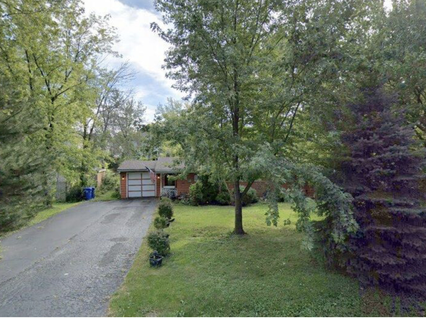 22W537 Cherry Lane