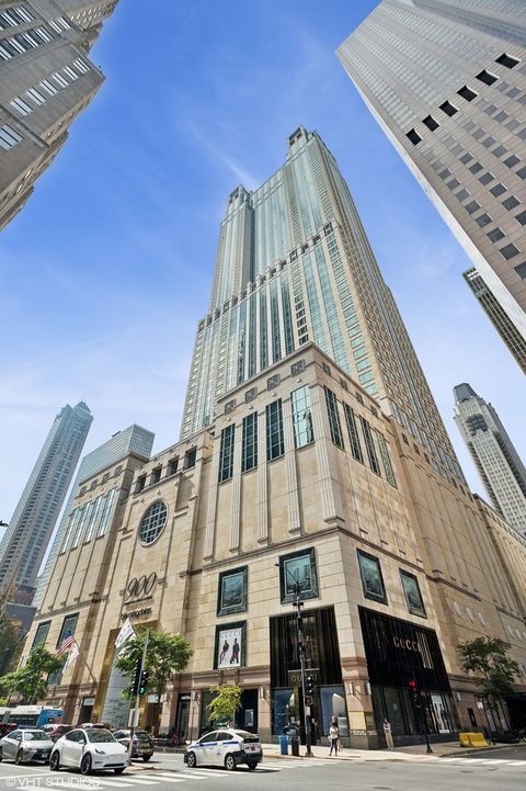 77 E Walton Street 28B Chicago IL 60611