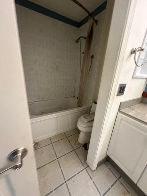 Tiny photo for 2267 Briar Court, Hoffman Estates, IL 60169 (MLS # 12565940)