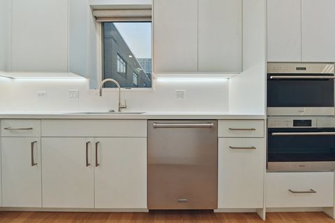 Tiny photo for 1640 S prairie Avenue, Chicago, IL 60616 (MLS # 12538376)