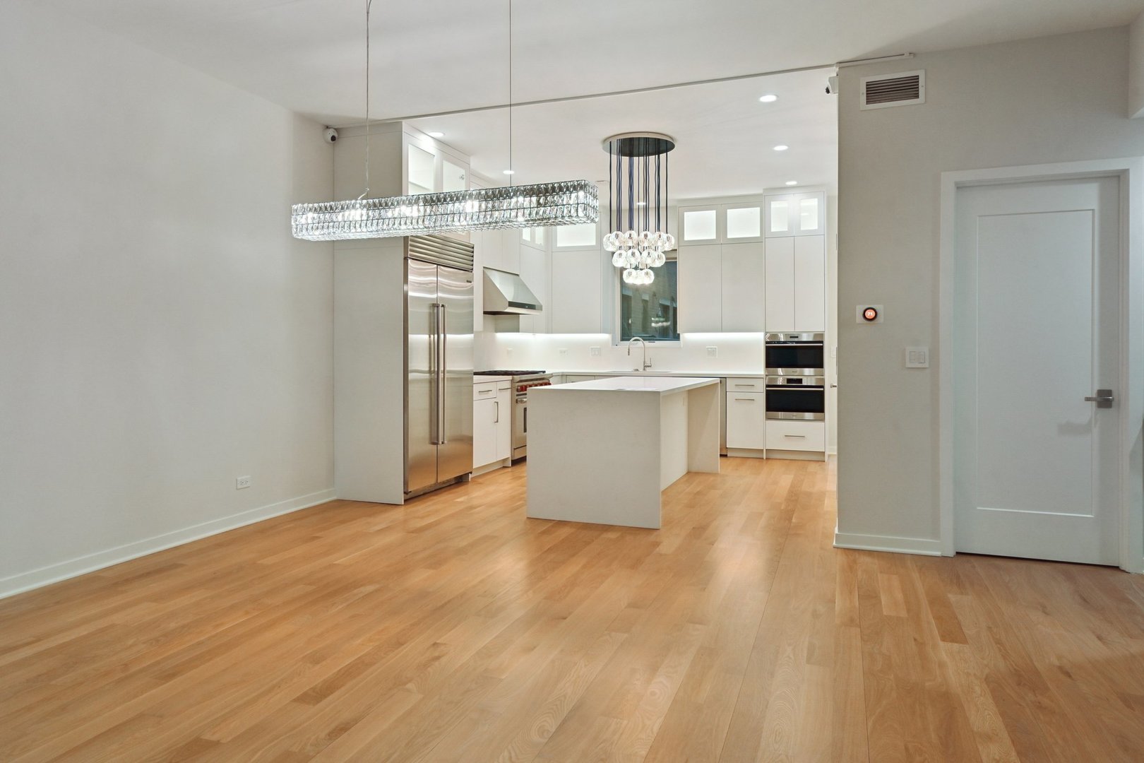 1640 S prairie Avenue