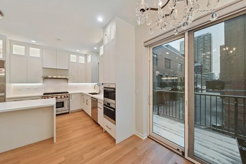 Tiny photo for 1640 S prairie Avenue, Chicago, IL 60616 (MLS # 12538376)