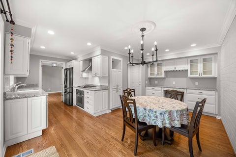 Tiny photo for 19W010 Avenue Normandy East Avenue, Oak Brook, IL 60523 (MLS # 12709116)
