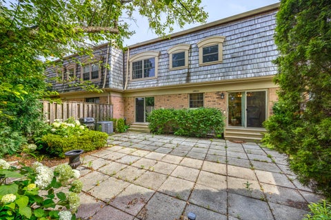 Tiny photo for 19W010 Avenue Normandy East Avenue, Oak Brook, IL 60523 (MLS # 12709116)