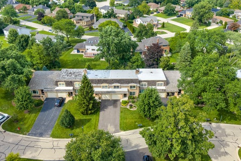 Tiny photo for 19W010 Avenue Normandy East Avenue, Oak Brook, IL 60523 (MLS # 12709116)