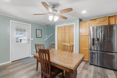 Tiny photo for 6400 Valley Drive, Bettendorf, IA 52722 (MLS # 12611713)