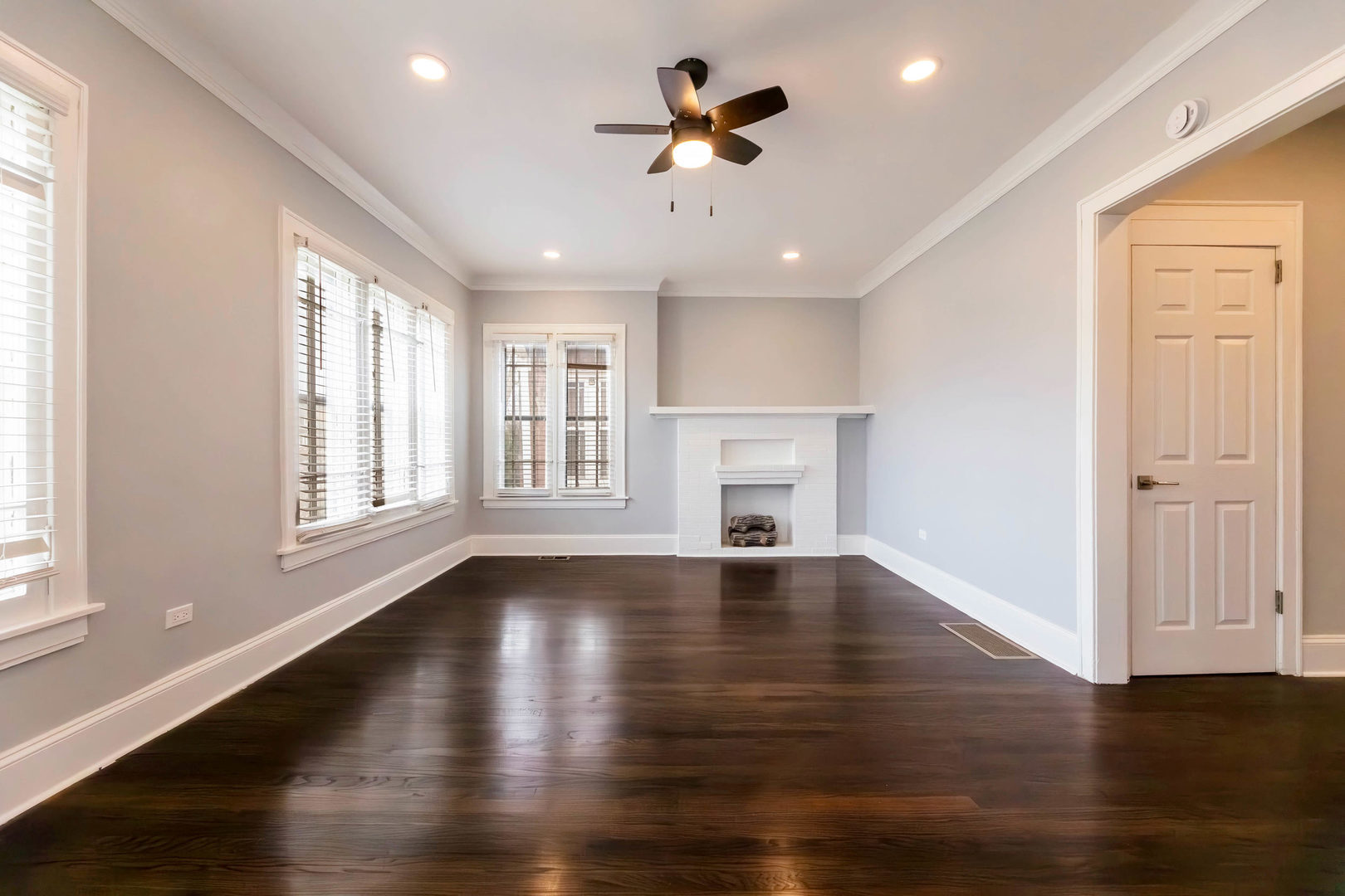 7549 S Michigan Avenue