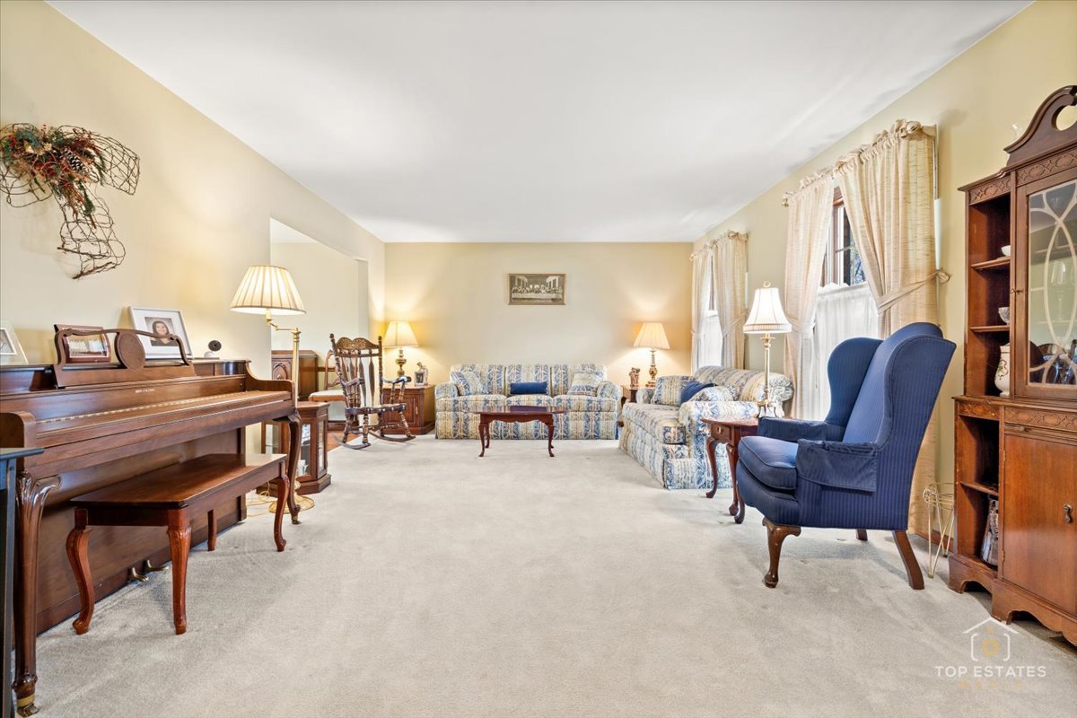 1541 Coventry Road