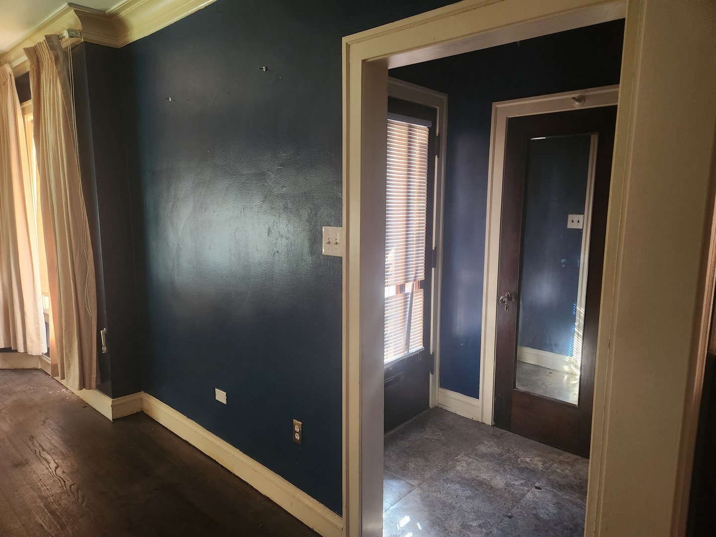 8242 S Marshfield Avenue