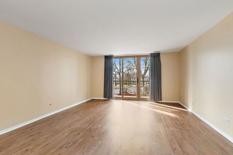 Tiny photo for 111 ACACIA Drive #210, Indian Head Park, IL 60525 (MLS # 12544833)