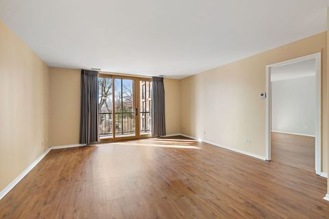 Tiny photo for 111 ACACIA Drive #210, Indian Head Park, IL 60525 (MLS # 12544833)