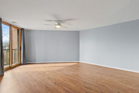 Tiny photo for 111 ACACIA Drive #210, Indian Head Park, IL 60525 (MLS # 12544833)