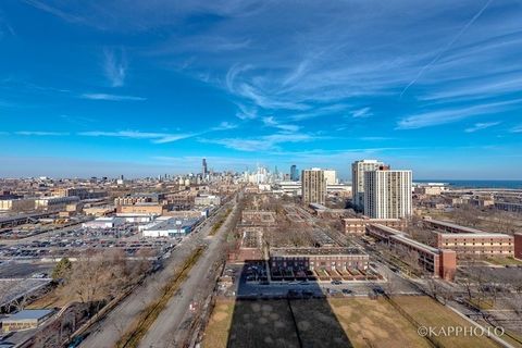 Tiny photo for 2901 S Michigan Avenue #505, Chicago, IL 60616 (MLS # 12604870)