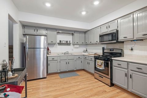 Tiny photo for 16345 Brementowne Drive, Tinley Park, IL 60477 (MLS # 12576378)