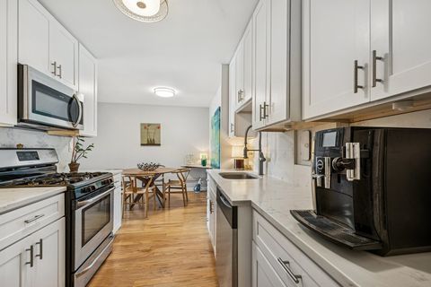 Tiny photo for 3440 N Lake Shore Drive #8C, Chicago, IL 60657 (MLS # 12488185)