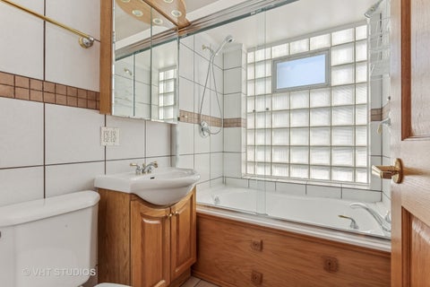 Tiny photo for 5261 Mulford Street, Skokie, IL 60077 (MLS # 12700681)