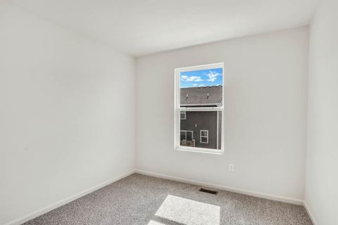 Tiny photo for 431 lakeshore Court, St. Charles, IL 60174 (MLS # 12531940)