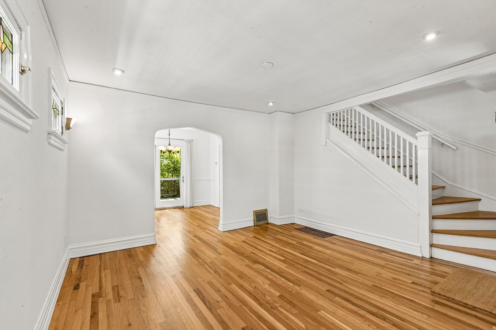 848 Carpenter Avenue