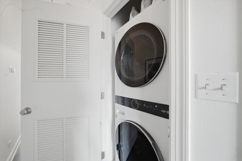 Tiny photo for 3042 N Racine Avenue #3, Chicago, IL 60657 (MLS # 12598172)