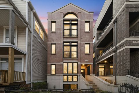 Photo of 3042 N Racine Avenue #3, Chicago, IL 60657 (MLS # 12598172)