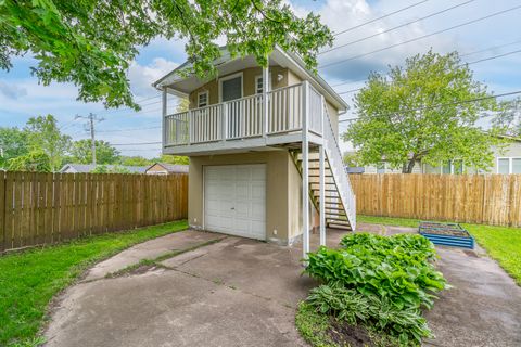 Tiny photo for 3410 Greenbrier Drive, Bettendorf, IA 52722 (MLS # 12639096)
