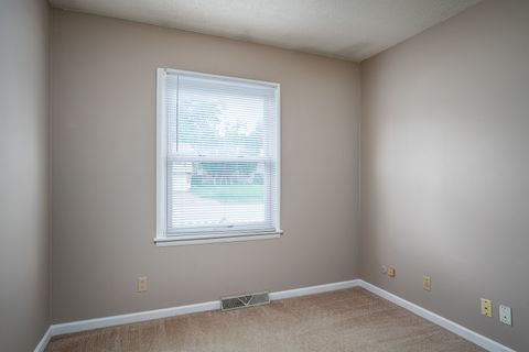 Tiny photo for 3410 Greenbrier Drive, Bettendorf, IA 52722 (MLS # 12639096)