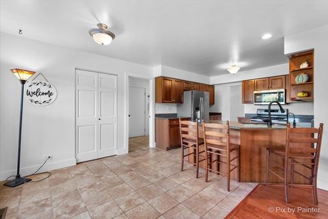 Tiny photo for 1030 Woodbridge Drive, Cary, IL 60013 (MLS # 12483404)