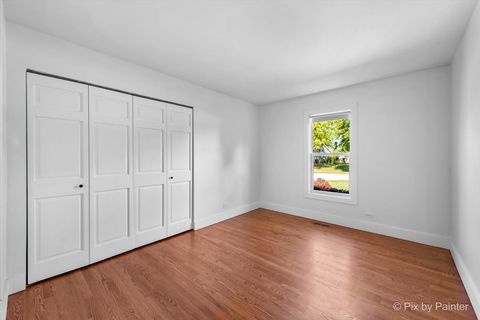 Tiny photo for 1030 Woodbridge Drive, Cary, IL 60013 (MLS # 12483404)