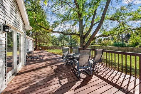 Tiny photo for 1030 Woodbridge Drive, Cary, IL 60013 (MLS # 12483404)