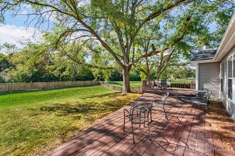 Tiny photo for 1030 Woodbridge Drive, Cary, IL 60013 (MLS # 12483404)