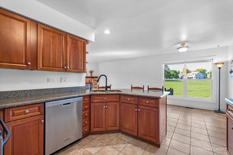 Tiny photo for 1030 Woodbridge Drive, Cary, IL 60013 (MLS # 12483404)