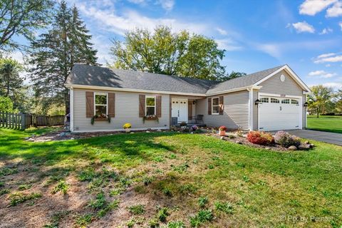 Tiny photo for 1030 Woodbridge Drive, Cary, IL 60013 (MLS # 12483404)