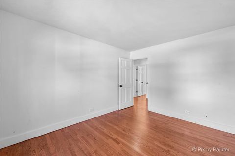 Tiny photo for 1030 Woodbridge Drive, Cary, IL 60013 (MLS # 12483404)