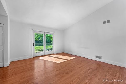 Tiny photo for 1030 Woodbridge Drive, Cary, IL 60013 (MLS # 12483404)