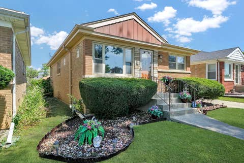 Tiny photo for 3119 Wilcox Avenue, Bellwood, IL 60104 (MLS # 12717025)