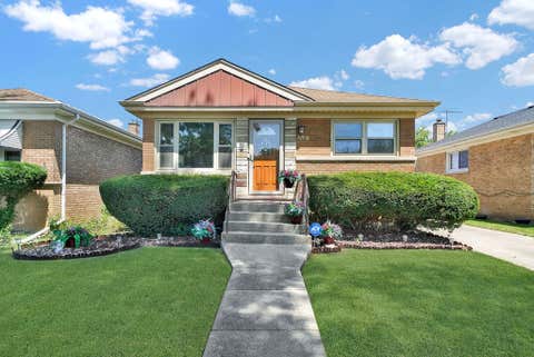 Tiny photo for 3119 Wilcox Avenue, Bellwood, IL 60104 (MLS # 12717025)