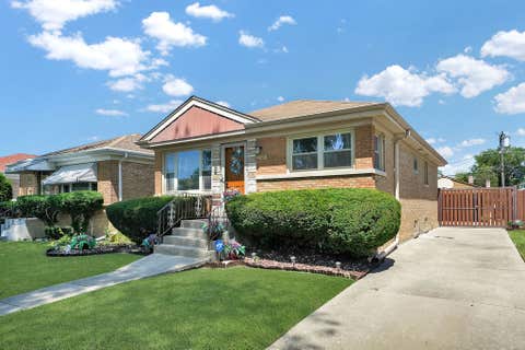 Tiny photo for 3119 Wilcox Avenue, Bellwood, IL 60104 (MLS # 12717025)