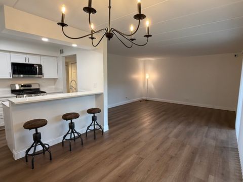 Tiny photo for 201 E Janata Boulevard #1A, Lombard, IL 60148 (MLS # 12501447)