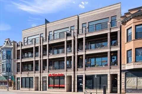 Photo of 1426 W Irving Park Road #3, Chicago, IL 60613 (MLS # 12626979)