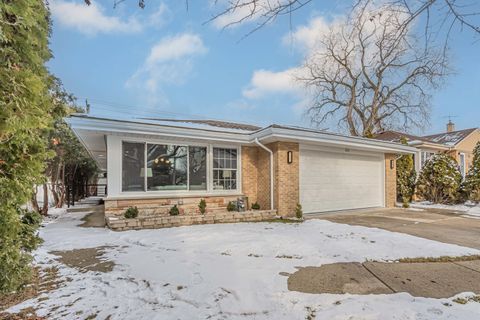 A home in Park Ridge