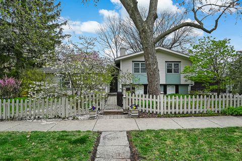 15 N COUNTY LINE Road Hinsdale IL 60521