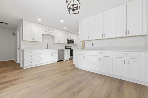 Tiny photo for 15606 Hollyhock Court, Orland Park, IL 60462 (MLS # 12556638)