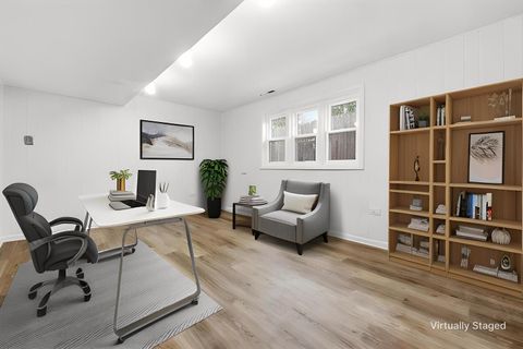 Tiny photo for 15606 Hollyhock Court, Orland Park, IL 60462 (MLS # 12556638)