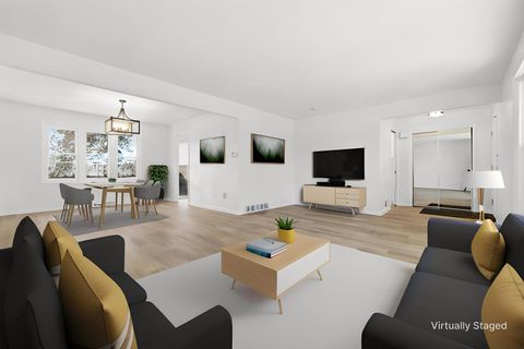 Tiny photo for 15606 Hollyhock Court, Orland Park, IL 60462 (MLS # 12556638)