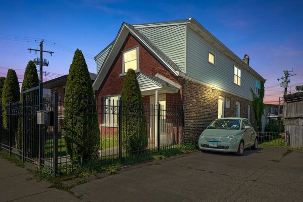 2220 N MONITOR AVE # 2, CHICAGO, IL 60639 - Image d75a4e7f145edaf1f50580a2e782ca8d/1085968889