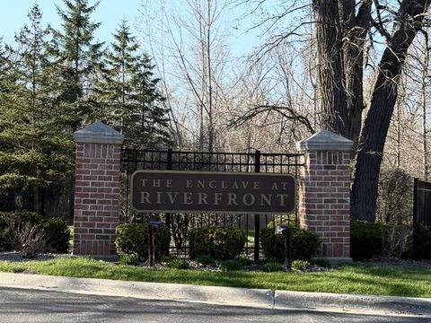 Tiny photo for 219 Riverfront Drive, Mount Prospect, IL 60056 (MLS # 12612692)