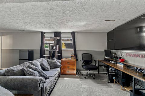 Tiny photo for 5710 N Fillmore Street, Davenport, IA 52806 (MLS # 12738981)