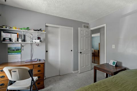 Tiny photo for 5710 N Fillmore Street, Davenport, IA 52806 (MLS # 12738981)