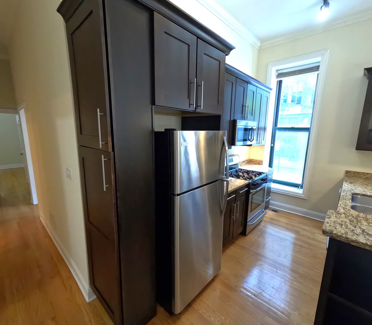 851 N LaSalle Boulevard 1S