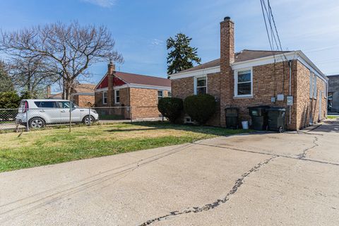 Tiny photo for 342 31st Avenue, Bellwood, IL 60104 (MLS # 12472951)